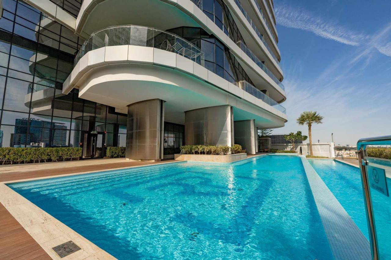 Fam Living - Rp Heights - 3 Mins Walk To Burj Khalifa & Dubai Mall Downtown Dubai Exteriör bild