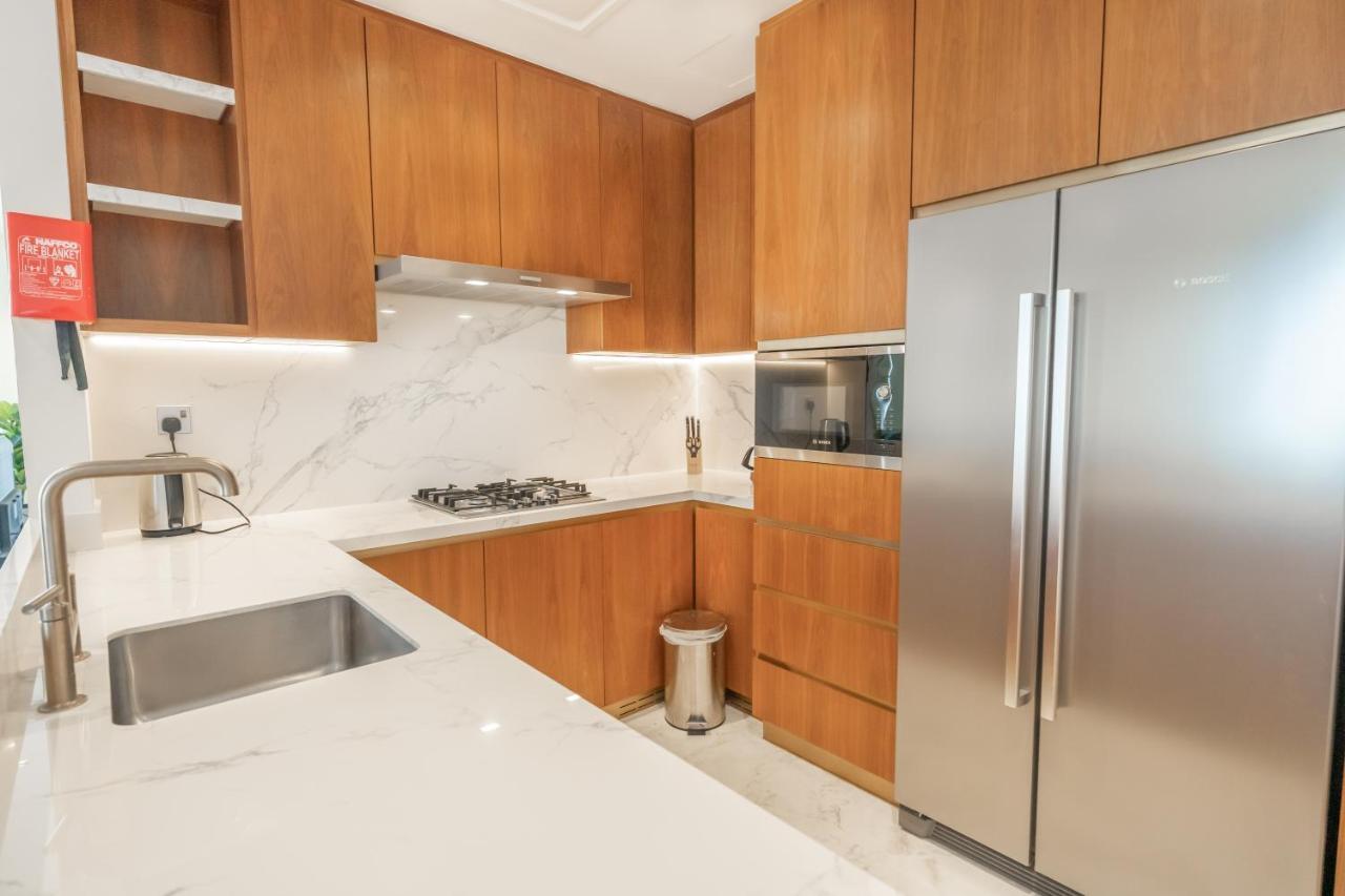 Fam Living - Rp Heights - 3 Mins Walk To Burj Khalifa & Dubai Mall Downtown Dubai Exteriör bild