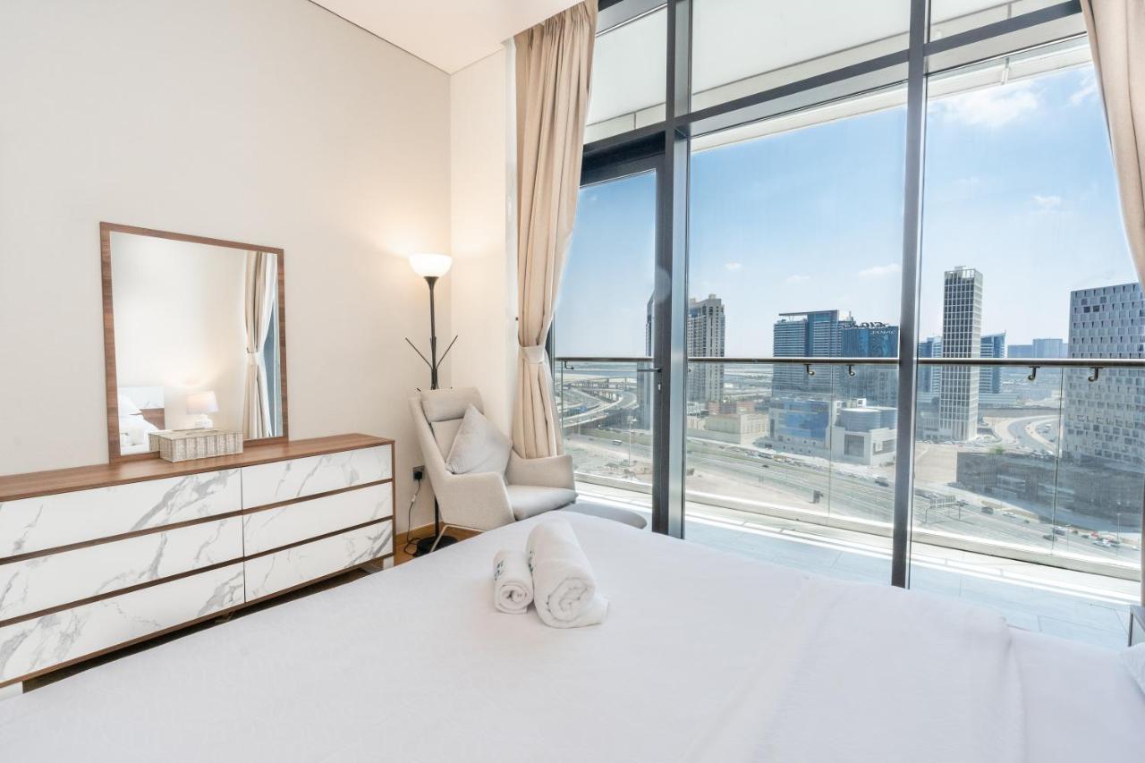 Fam Living - Rp Heights - 3 Mins Walk To Burj Khalifa & Dubai Mall Downtown Dubai Exteriör bild