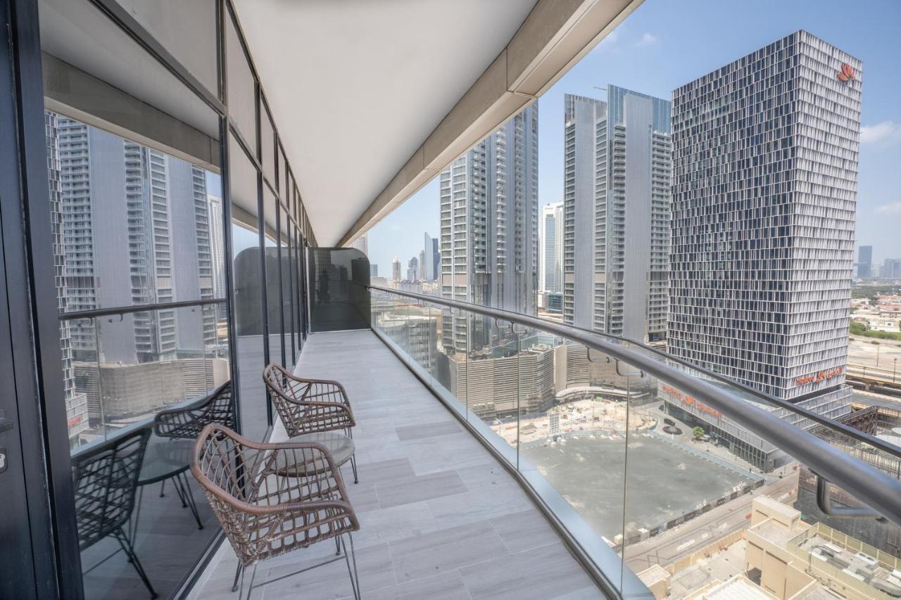 Fam Living - Rp Heights - 3 Mins Walk To Burj Khalifa & Dubai Mall Downtown Dubai Exteriör bild