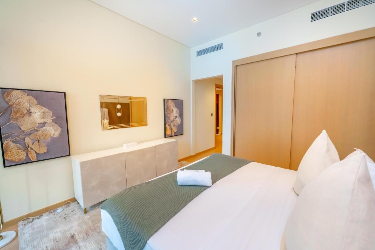 Fam Living - Rp Heights - 3 Mins Walk To Burj Khalifa & Dubai Mall Downtown Dubai Exteriör bild