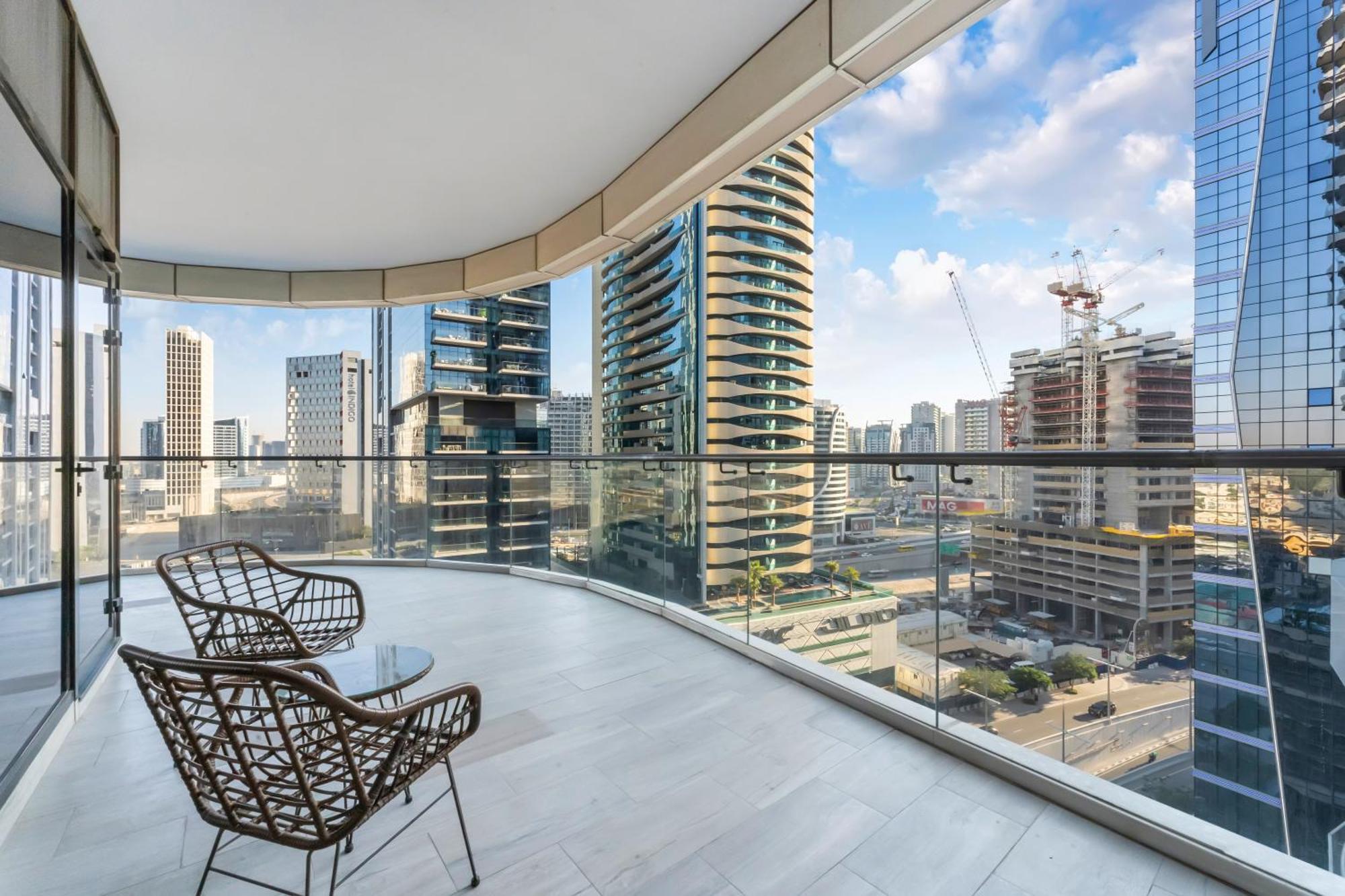 Fam Living - Rp Heights - 3 Mins Walk To Burj Khalifa & Dubai Mall Downtown Dubai Exteriör bild